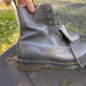 Dr. Martens, grey